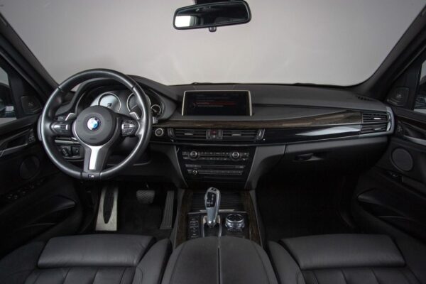 6 BMW X5