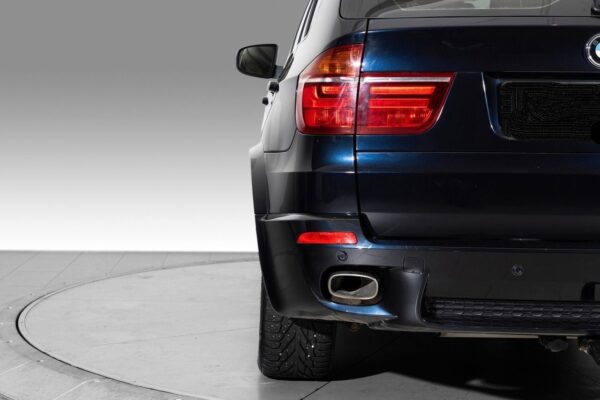 6 BMW X5