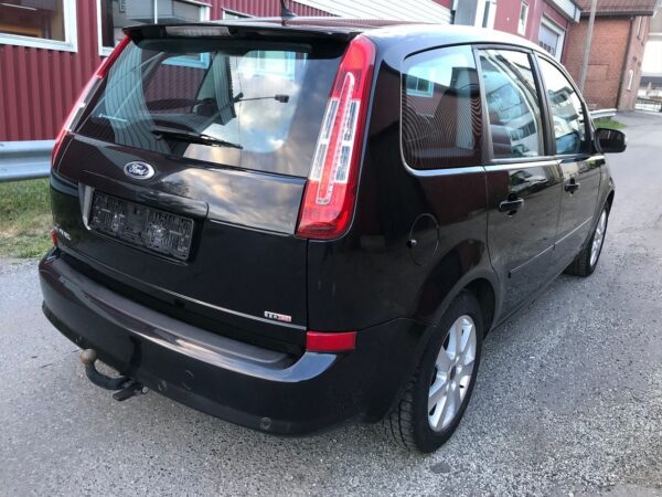 6 Ford C-Max