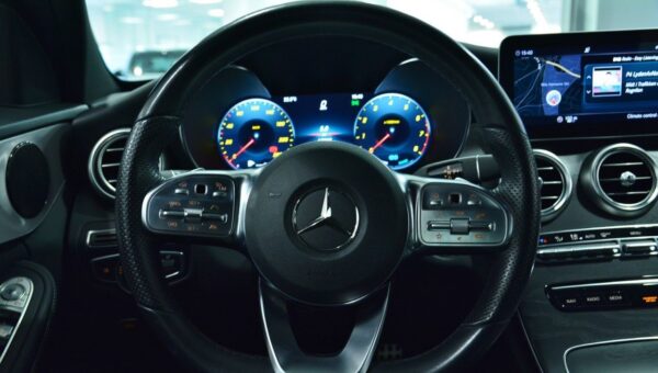 7 Mercedes-Benz Classe C
