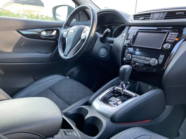 7 Nissan Qashqai