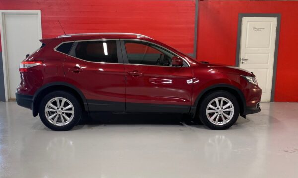 7 Nissan Qashqai
