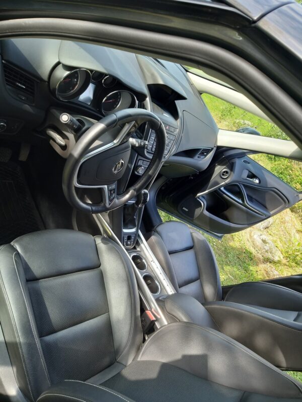 7 Opel Zafira Tourer 7 Place