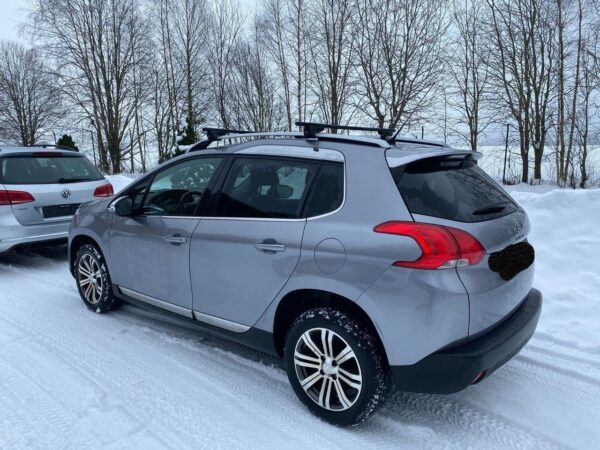 7 Peugeot 2008