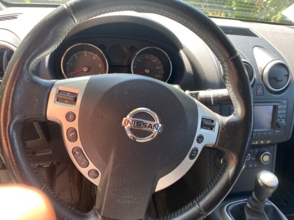 7 Nissan Qashqai