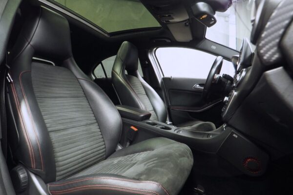 7 Mercedes-Benz Classe A