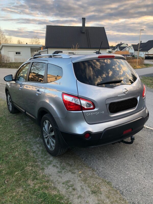 7 Nissan Qashqai +2