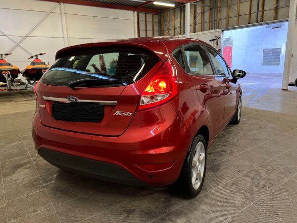 7 Ford Fiesta