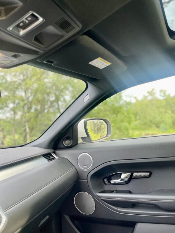 7 Land Rover Range Rover Evoque