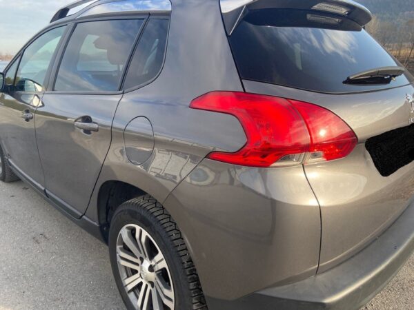 7 Peugeot 2008