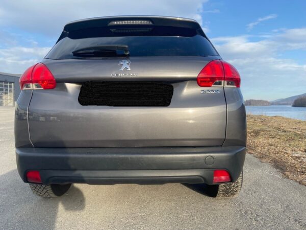 7 Peugeot 2008