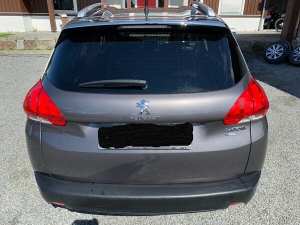 7 Peugeot 2008