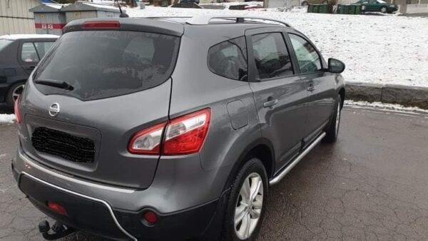 7 Nissan Qashqai +2