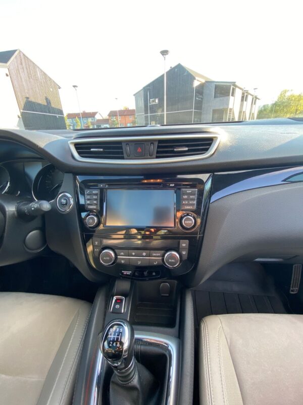7 Nissan Qashqai