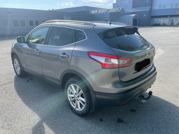 7 Nissan Qashqai