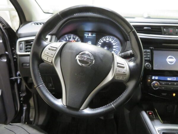 8 Nissan Qashqai