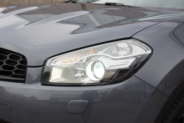 8 Nissan Qashqai +2