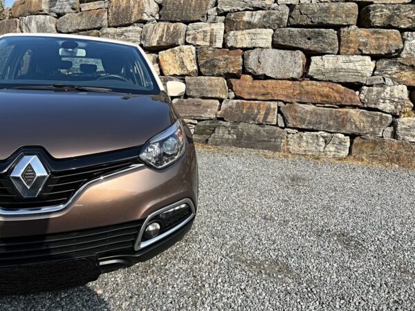8 Renault Captur