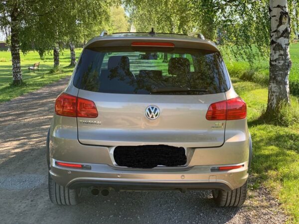 8 Volkswagen Tiguan