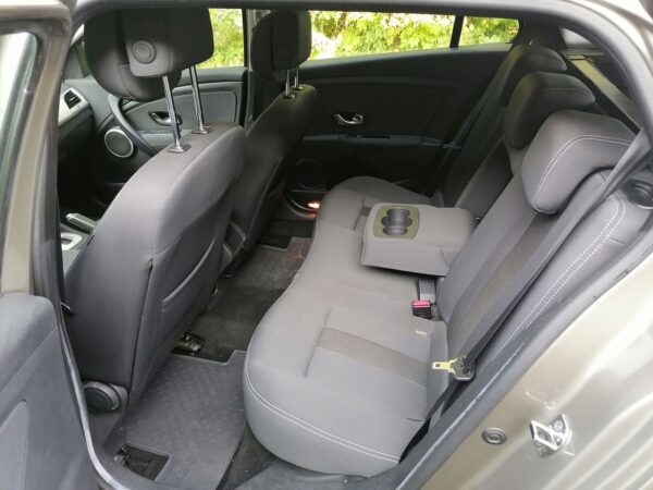 8 Renault Mégane
