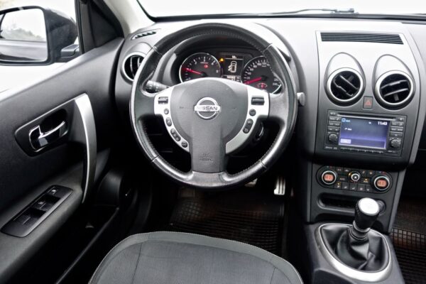 8 Nissan Qashqai +2