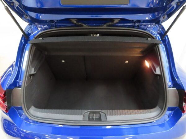 8 Renault Clio