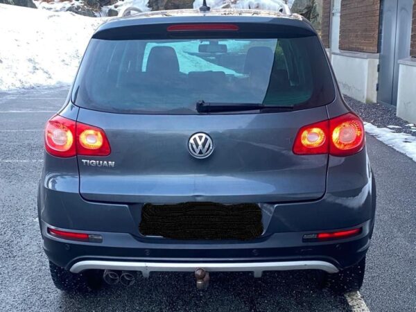 8 Volkswagen Tiguan