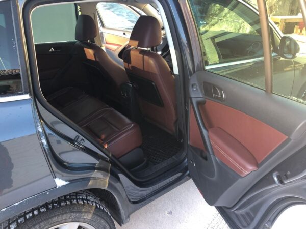 8 Volkswagen Tiguan