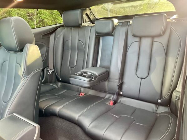 8 Land Rover Range Rover Evoque