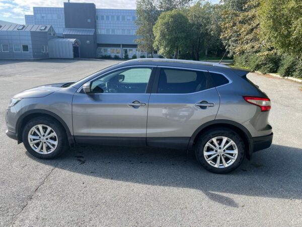 8 Nissan Qashqai