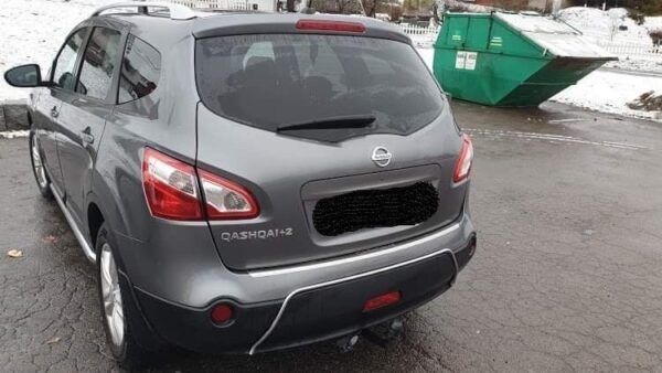 8 Nissan Qashqai +2