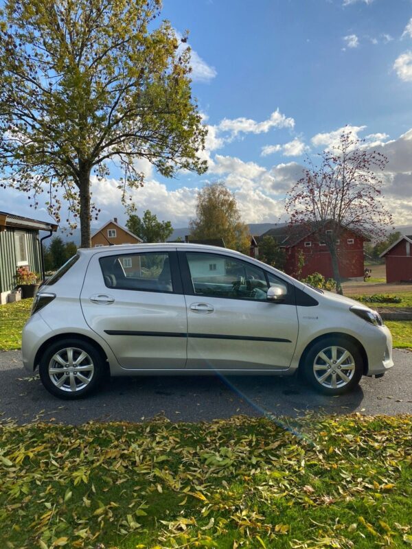 8 Toyota Yaris