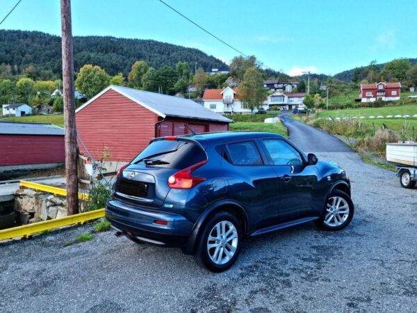 8 NISSAN JUKE