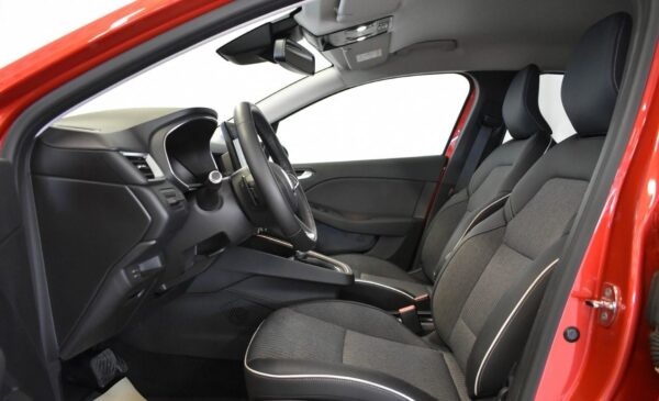 9 Renault Clio