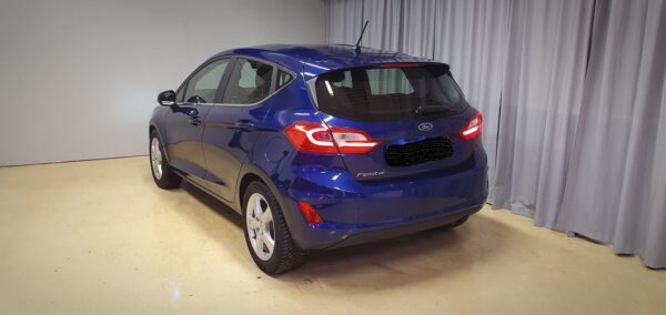 9 Ford Fiesta