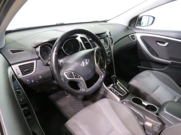 9 Hyundai i30
