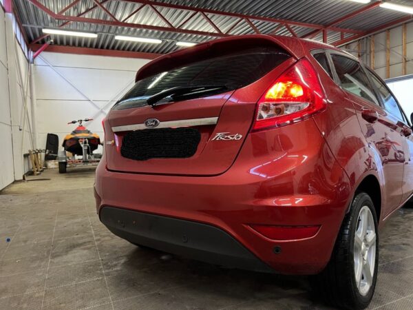 9 Ford Fiesta