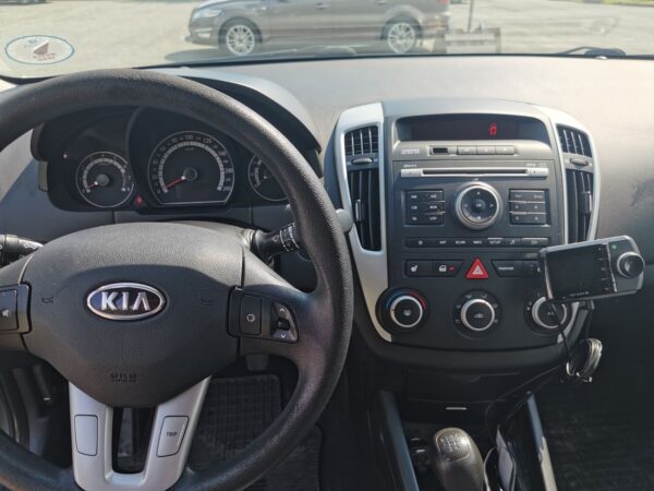 9 Kia Cee'd