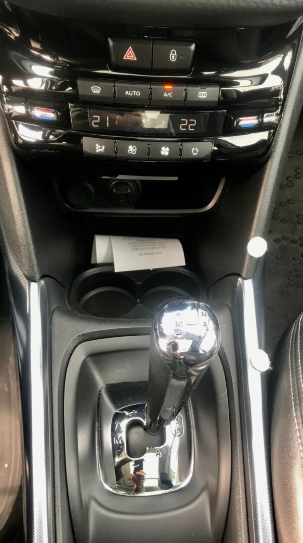 9 Peugeot 2008