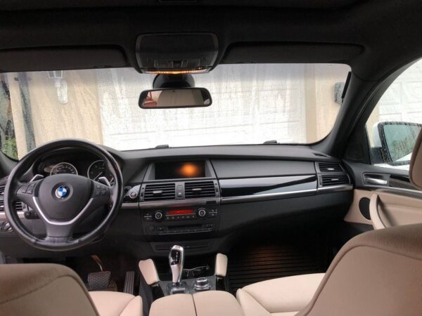 9 BMW X6