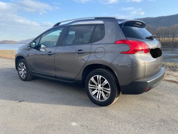 9 Peugeot 2008