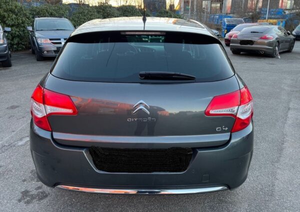 9 Citroën C4