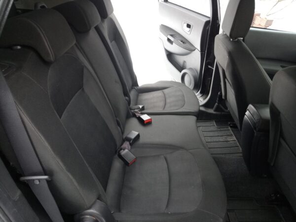 9 Nissan Qashqai +2