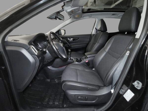 9 Nissan Qashqai